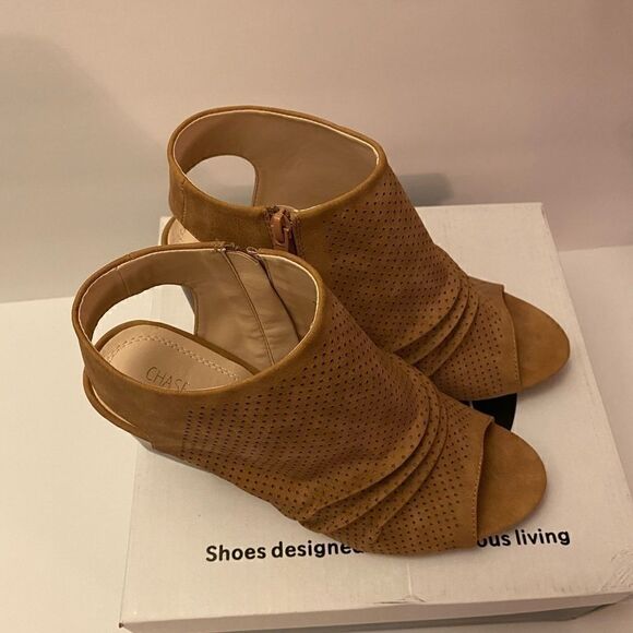 🌸Chase+ Chloe  Tan heels Fashion Sandal Size :9 - Picture 2 of 11